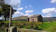 Barn near Chipping © Tony Openshaw