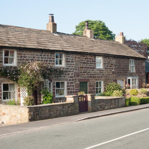 cottages in Hurst Green